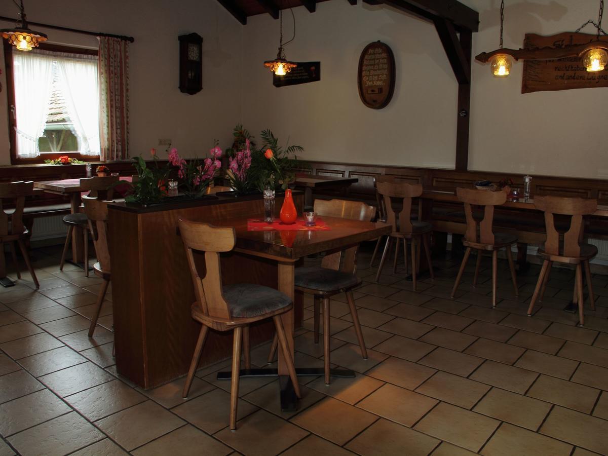 Gasthof Roessle Vogtsburg im Kaiserstuhl Extérieur photo